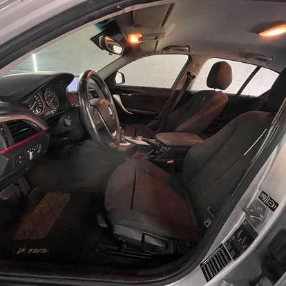 BMW-118i-2012