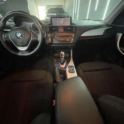 BMW-118i-2012