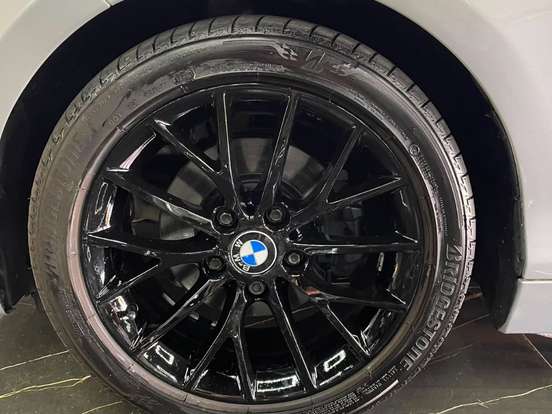BMW-118i-1.6 URBAN LINE 16V TURBO GASOLINA 4P AUTOMÁTICO BMW-118i-2012