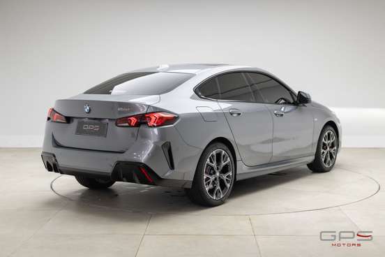 BMW-220i-2025