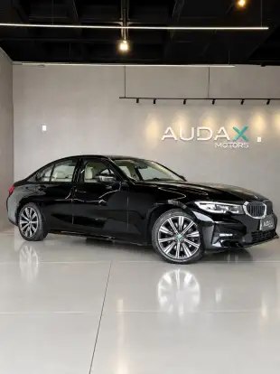 BMW-320i-2020