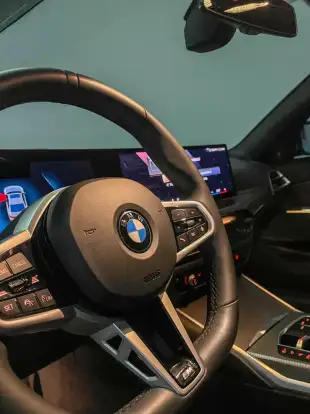 BMW-320i-2025