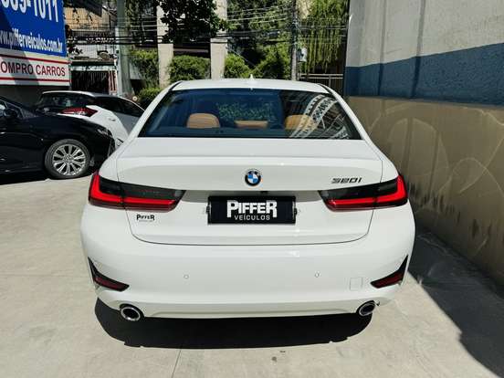 BMW-320i-2.0 16V TURBO FLEX GP AUTOMÁTICO BMW-320i-2022