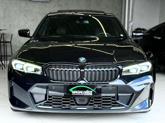 BMW-320i-2022