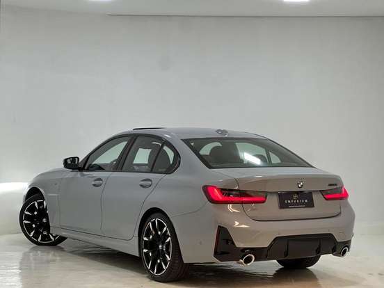 BMW-320i-2024