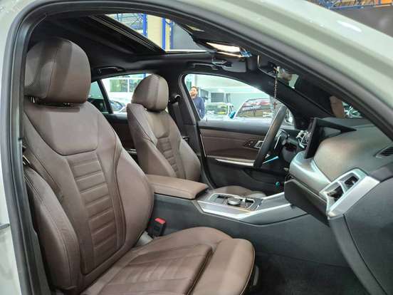 BMW-320i-2026