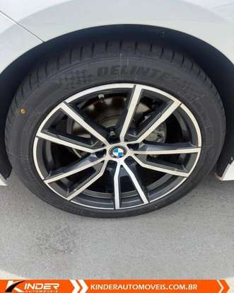 BMW-320i-2023