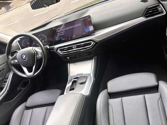 BMW-320i-2024