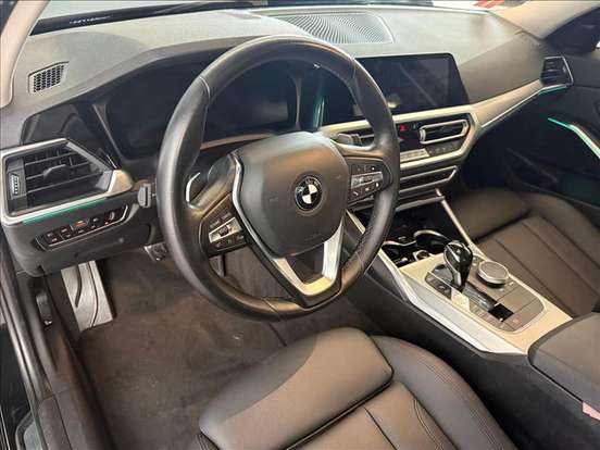 BMW-320i-2.0 16V TURBO GASOLINA SPORT GP AUTOMÁTICO BMW-320i-2020