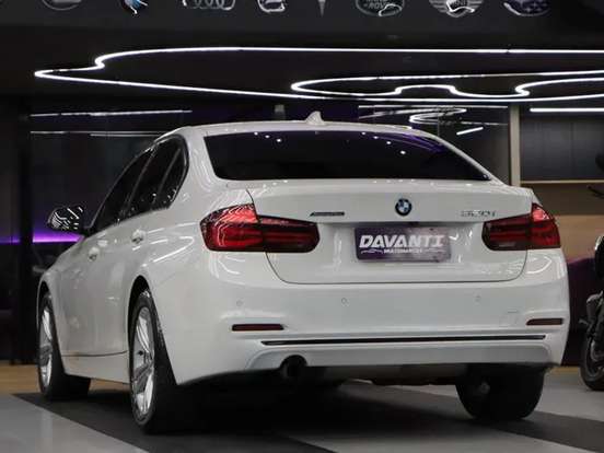 BMW-320i-2.0 SPORT 16V TURBO ACTIVE FLEX 4P AUTOMÁTICO BMW-320i-2017
