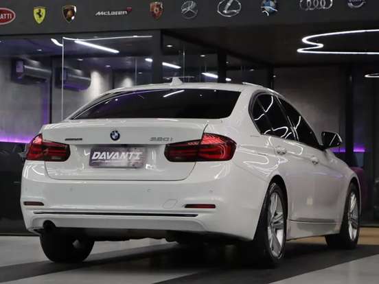 BMW-320i-2.0 SPORT 16V TURBO ACTIVE FLEX 4P AUTOMÁTICO BMW-320i-2017
