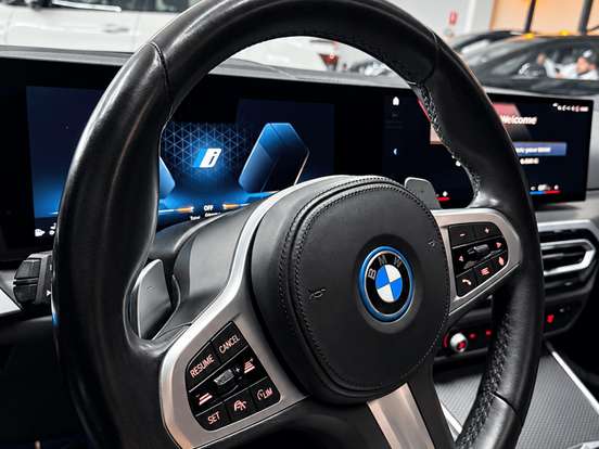 BMW-330e-2.0 16V TURBO HÍBRIDO M SPORT AUTOMÁTICO BMW-330e-2022
