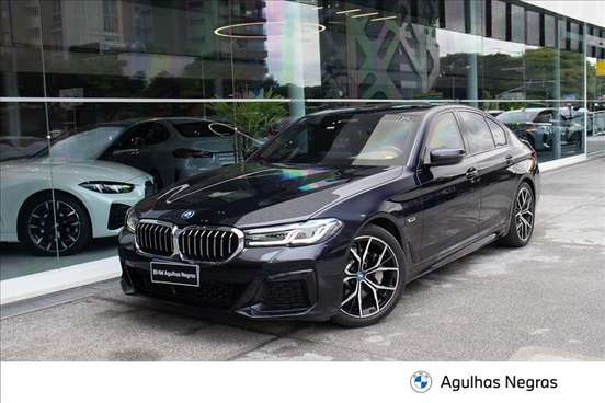 BMW-530e-2023