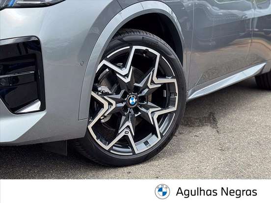 BMW-iX2-64,8 KW ELÉTRICO XDRIVE30 M SPORT BMW-iX2-2025