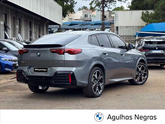 BMW-iX2-64,8 KW ELÉTRICO XDRIVE30 M SPORT BMW-iX2-2025