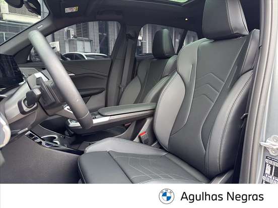 BMW-iX2-64,8 KW ELÉTRICO XDRIVE30 M SPORT BMW-iX2-2025