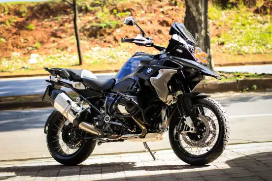 BMW-R 1250 GS PREMIUM TRIPLE BLACK-2022