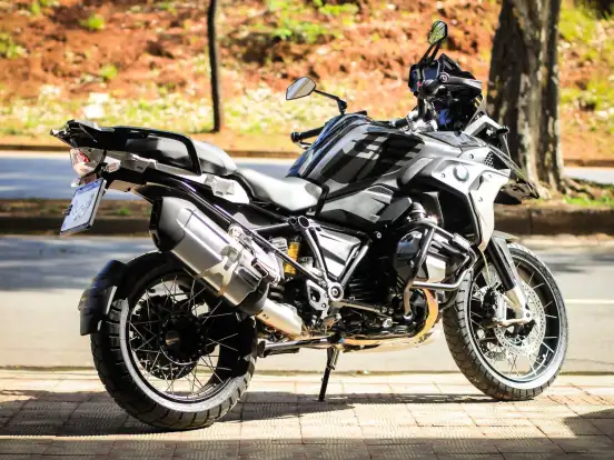 BMW-R 1250 GS PREMIUM TRIPLE BLACK BMW-R 1250 GS PREMIUM TRIPLE BLACK-2022
