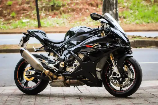 BMW-S 1000 RR-2024