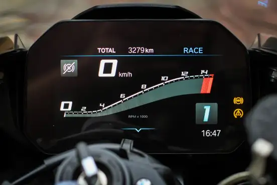 BMW-S 1000 RR-2024