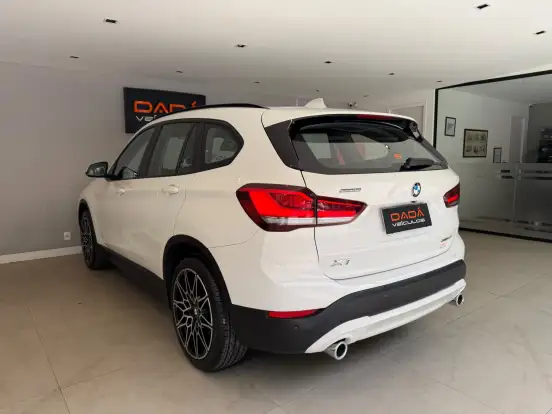 BMW-X1-2022
