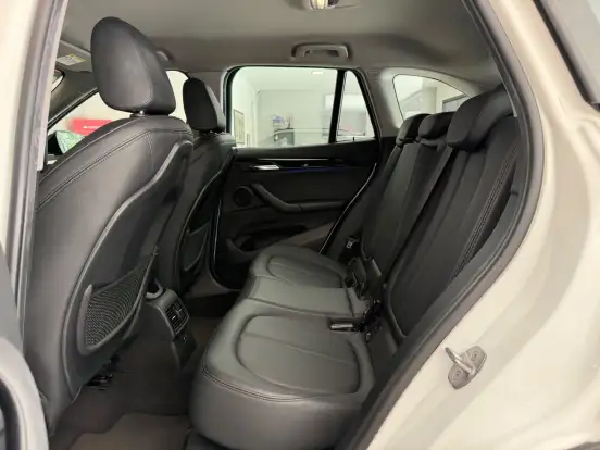 BMW-X1-2022
