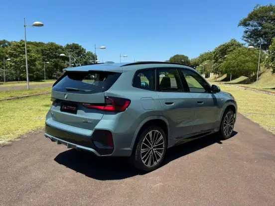 BMW-X1-2024