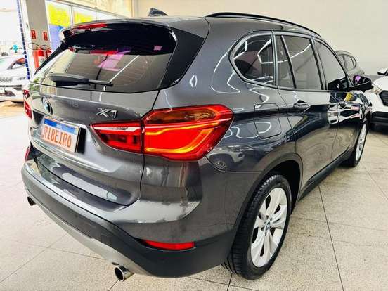 BMW-X1-2.0 16V TURBO ACTIVEFLEX SDRIVE20I 4P AUTOMÁTICO BMW-X1-2017