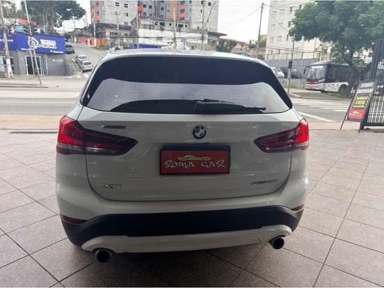 BMW-X1-2.0 16V TURBO ACTIVEFLEX SDRIVE20I GP 4P AUTOMÁTICO BMW-X1-2022