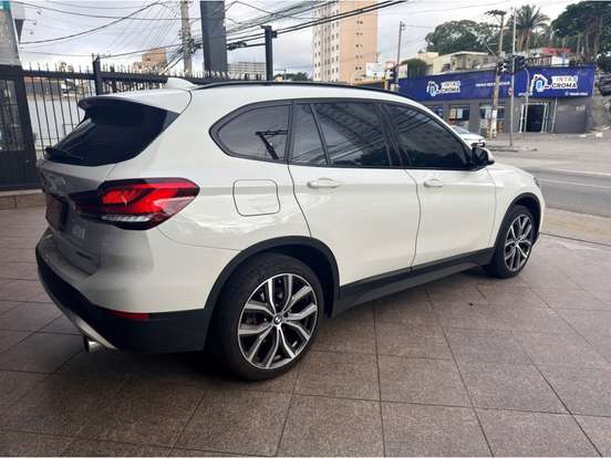 BMW-X1-2022