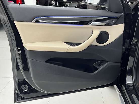 BMW-X1-2021