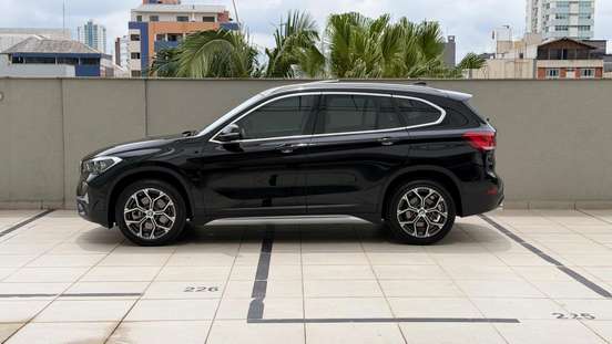 BMW-X1-2021