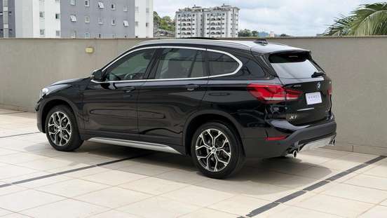 BMW-X1-2021
