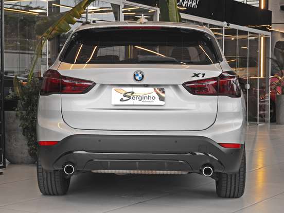 BMW-X1-2.0 16V TURBO ACTIVEFLEX XDRIVE25I SPORT 4P AUTOMÁTICO BMW-X1-2017