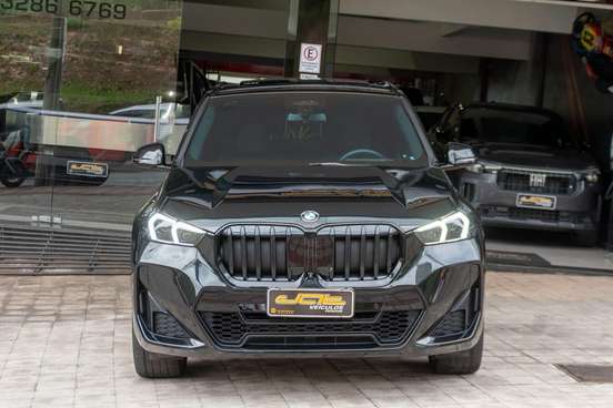 BMW-X1-2025