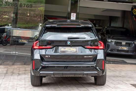 BMW-X1-2025