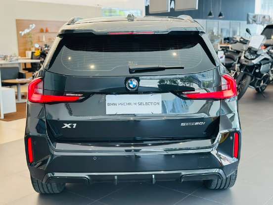 BMW-X1-2023