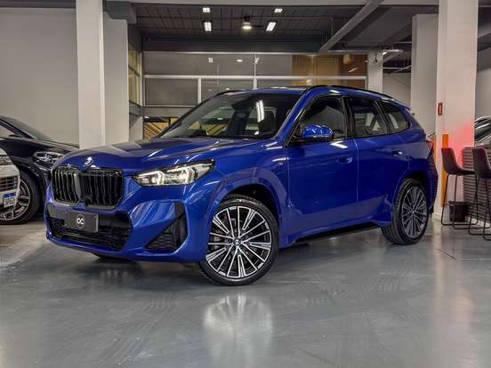 BMW-X1-2025