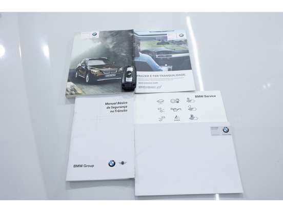 BMW-X1-2011