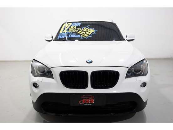 BMW-X1-2011
