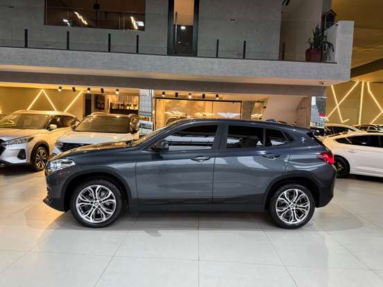 BMW-X2-2022