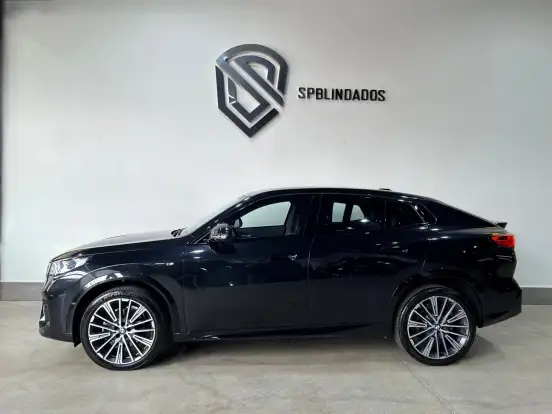BMW-X2-2025