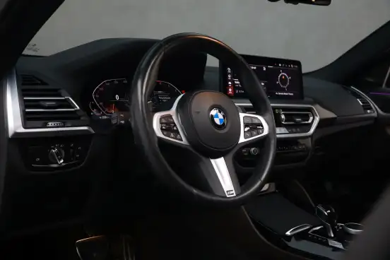 BMW-X4-2024