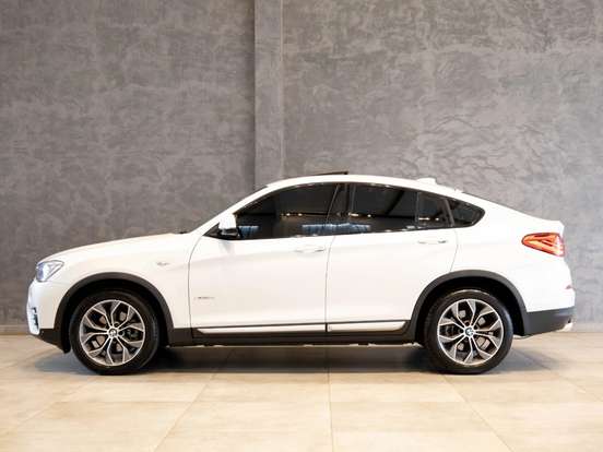 BMW-X4-2017