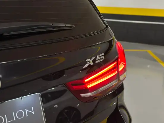BMW-X5-2015