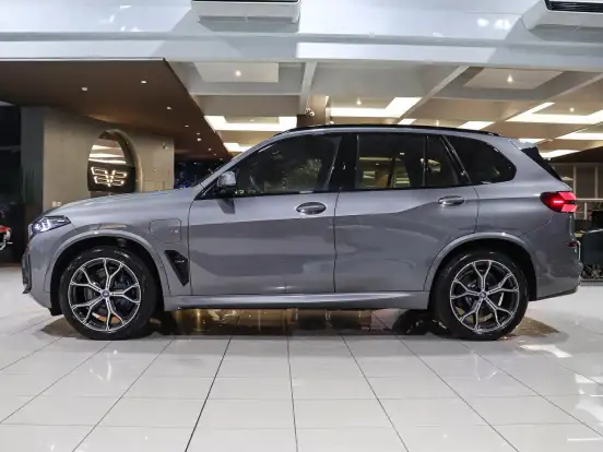 BMW-X5-2023