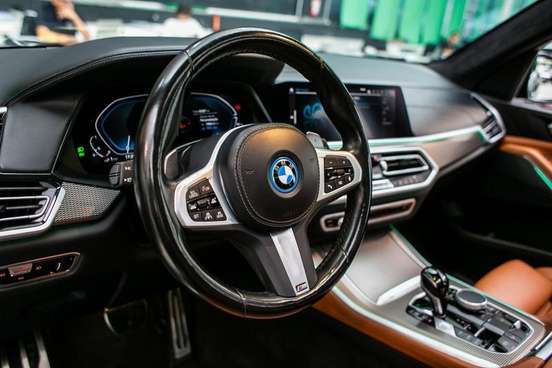 BMW-X5-2022