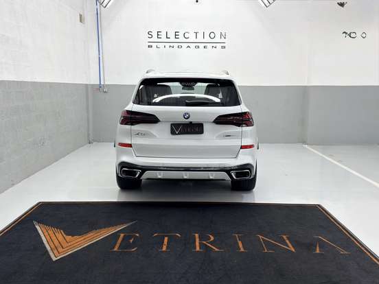 BMW-X5-2025