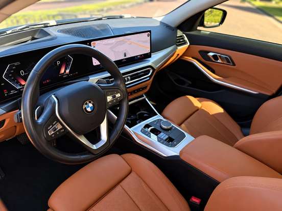 BMW-320i-2023