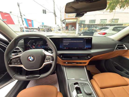 BMW-320i-2025